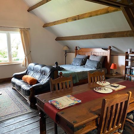 Spacious, Rustic Studio Space For 2 Persons Saint-Cyr-du-Bailleul Ngoại thất bức ảnh