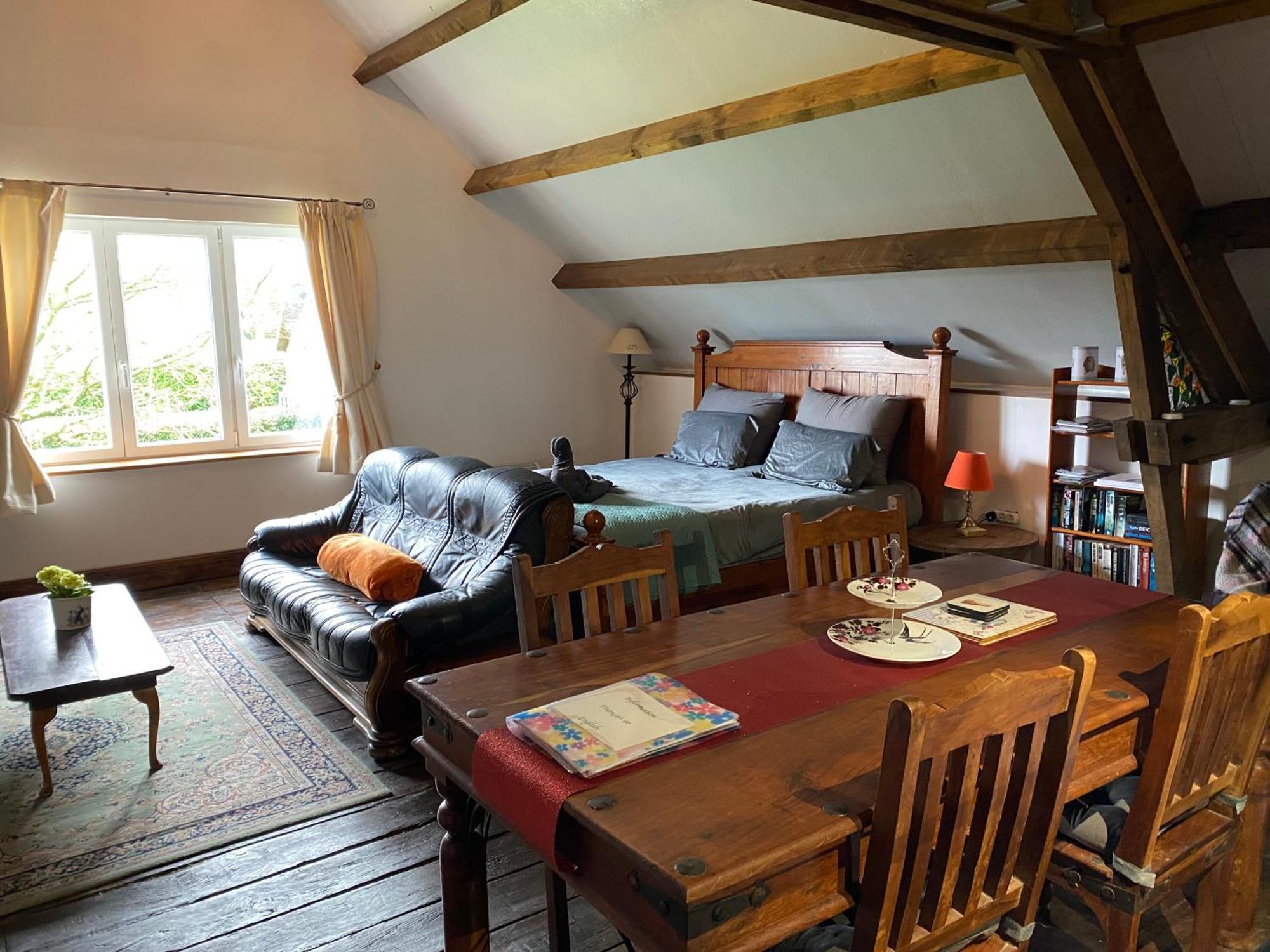 Spacious, Rustic Studio Space For 2 Persons Saint-Cyr-du-Bailleul Ngoại thất bức ảnh